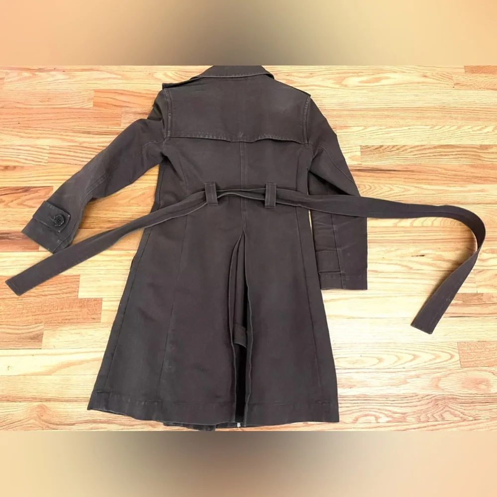 Brown Trench Coat Gap Size XS Dark Canvas, Tie Belt, Buttons and Finished Seams - Picture 5 of 9